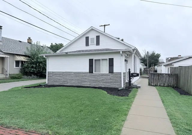 1st image of 828 Tonti St, Lasalle, IL 61301 | MLS# 12733135