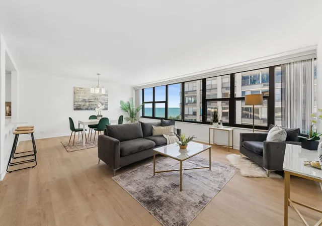 2nd image of 5801 N Sheridan Rd #20E, Chicago, IL 60660 | MLS# 12733149