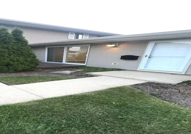 Photo 1 of Condo for sale at 1114 Quanset Ct, Schaumburg, IL 60194 | MLS# 12733157 | Listing updated on 2026-08-22