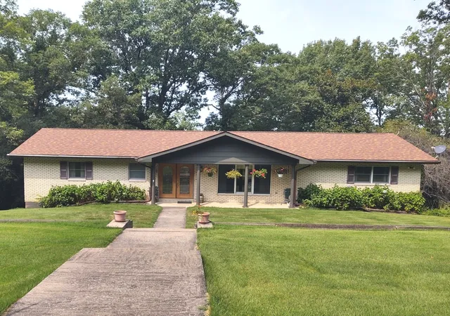 Photo 1 of Sale Pending at 485 Hensley Hills Dr, Vienna, IL 62995 | MLS# 12733204 | Listing updated on 2026-08-31