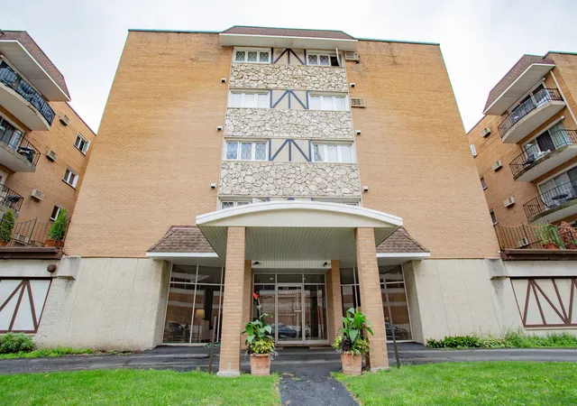 2nd image of 1633 River St #2A, Des Plaines, IL 60016 | MLS# 12733205