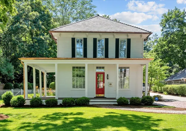 1st image of 464 Oakwood Ave, Lake Forest, IL 60045 | MLS# 12733232