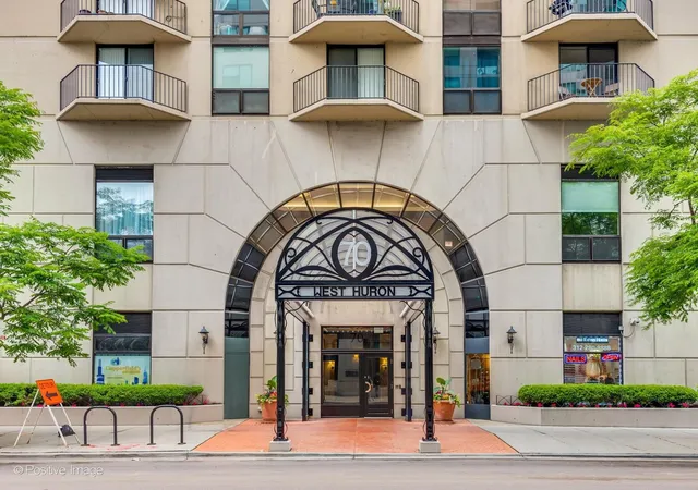 Photo 2 of Condo for sale at 70 W Huron St #605, Chicago, IL 60654 | MLS# 12733234 | Listing updated on 2026-08-20