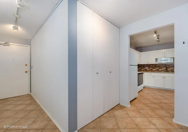 Photo 3 of Condo for sale at 70 W Huron St #605, Chicago, IL 60654 | MLS# 12733234 | Listing updated on 2026-08-20