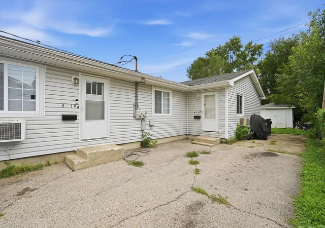 image of 412 S State St, Aurora, IL 60505 | MLS# 12733260