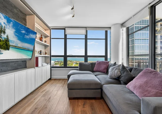 Photo 2 of Condo for sale at 1600 S Prairie Ave #1901, Chicago, IL 60616 | MLS# 12733300 | Listing updated on 2026-08-26