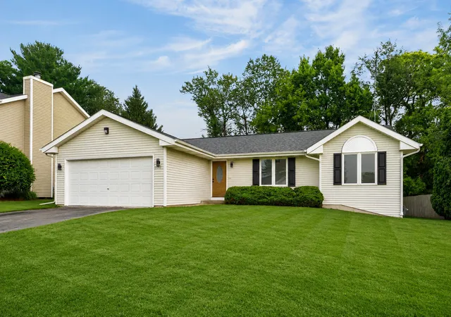 1st image of 5011 Trafford Dr, Loves Park, IL 61111 | MLS# 12733306