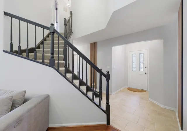 2nd image of 1729 Pebble Beach Ct, Hoffman Estates, IL 60169 | MLS# 12733310
