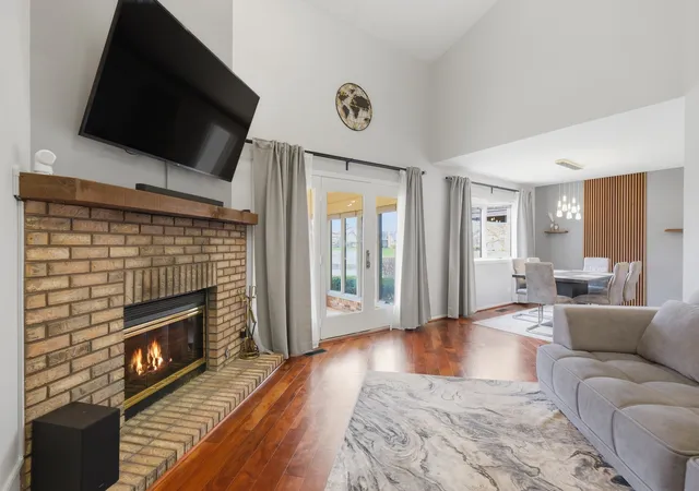 Photo 3 of Townhouse for sale at 1729 Pebble Beach Ct, Hoffman Estates, IL 60169 | MLS# 12733310 | Listing updated on 2026-08-27