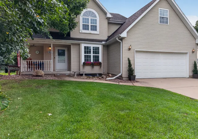 2nd image of 613 Magnolia Ln, Ottawa, IL 61350 | MLS# 12733319
