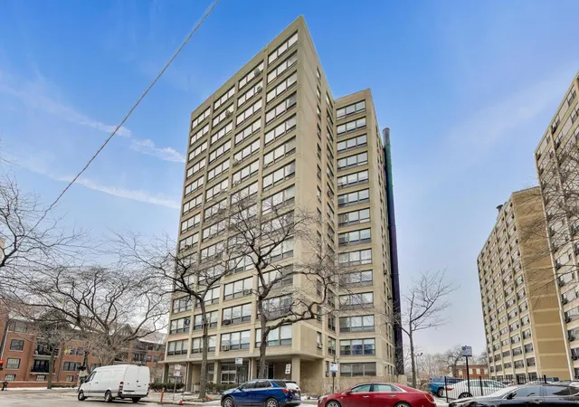 Photo 1 of Condo for sale at 5050 S E End Ave #3B, Chicago, IL 60615 | MLS# 12733343 | Listing updated on 2026-08-20