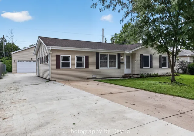 3rd image of 18 N West Ave, Bourbonnais, IL 60914 | MLS# 12733350