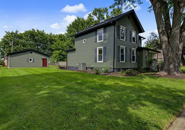 Photo 3 of Single family home for sale at 308 W Navaho Ave, Shabbona, IL 60550 | MLS# 12733363 | Listing updated on 2026-08-20