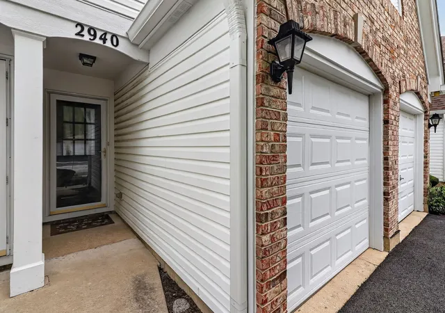 2nd image of 2940 Stonewater Dr, Naperville, IL 60564 | MLS# 12733368
