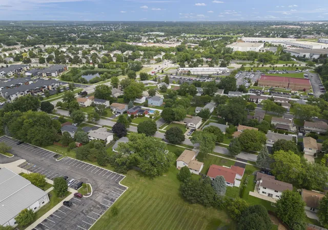 33rd image of 311 Thistle Dr, Bolingbrook, IL 60490 | MLS# 12733391