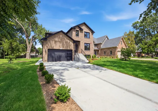1st image of 1738 Farwell Ave, Des Plaines, IL 60018 | MLS# 12733450