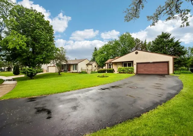 2nd image of 356 Westbrook Cir, Naperville, IL 60565 | MLS# 12733479