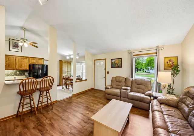 3rd image of 356 Westbrook Cir, Naperville, IL 60565 | MLS# 12733479
