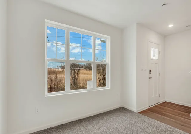 Photo 3 of Sale Pending at 514 Yosemite Way, Mundelein, IL 60060 | MLS# 12733484 | Listing updated on 2026-08-25