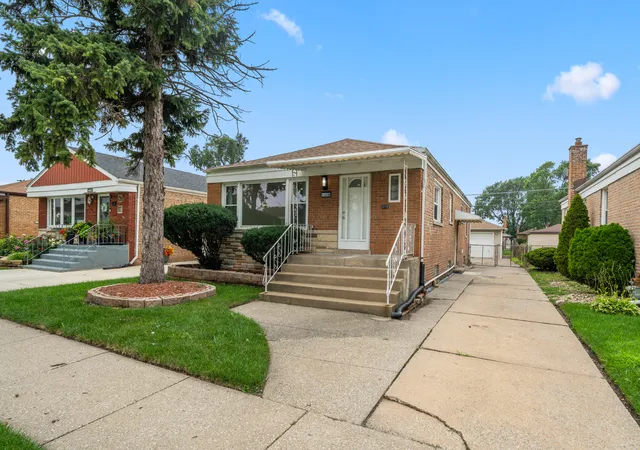1st image of 14408 S Hoxie Ave, Burnham, IL 60633 | MLS# 12733486