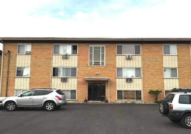 2nd image of 8260 W Oconnor Dr, River Grove, IL 60171