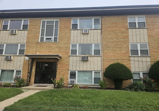 2nd image of 8260 W Oconnor Dr #2NW, River Grove, IL 60171 | MLS# 12733529