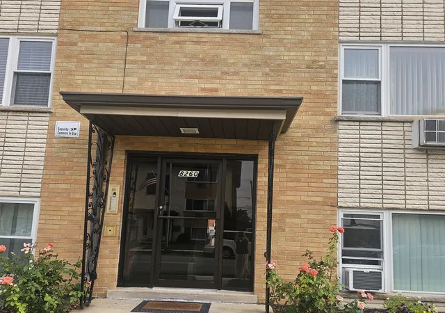 3rd image of 8260 W Oconnor Dr, River Grove, IL 60171