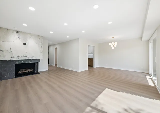2nd image of 1935 Mission Hills Ln, Northbrook, IL 60062 | MLS# 12733592