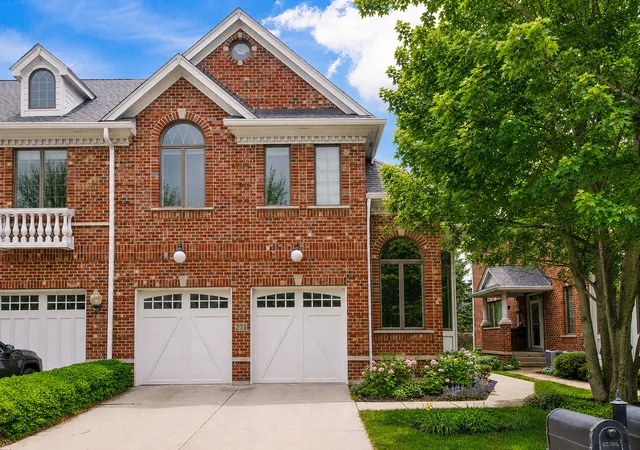 1st image of 271 Arbor Glen Blvd #271, Schaumburg, IL 60195 | MLS# 12733606