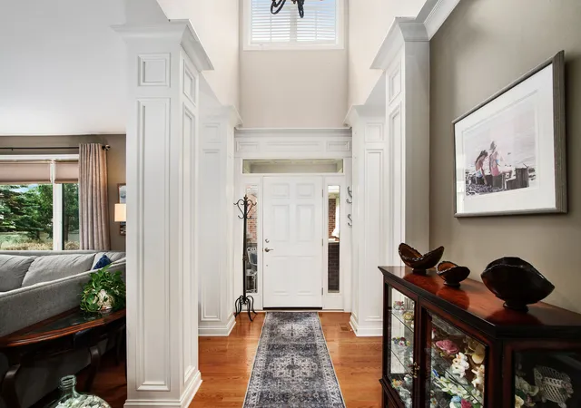 Photo 4 of Townhouse for sale at 271 Arbor Glen Blvd #271, Schaumburg, IL 60195 | MLS# 12733606 | Listing updated on 2026-09-01