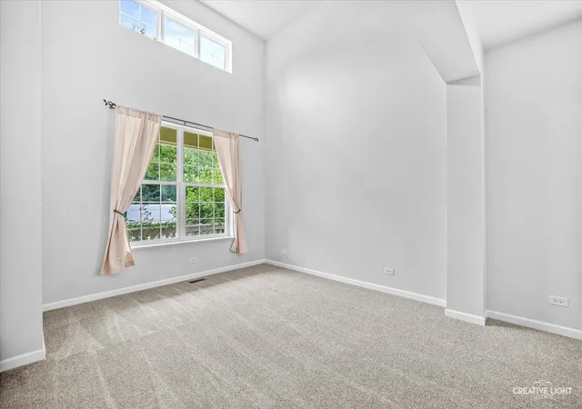 3rd image of 2038 Padua Dr, Elgin, IL 60123 | MLS# 12733610