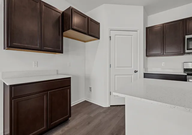 5th image of 2913 Old Castle Rd, Joliet, IL 60435 | MLS# 12733611