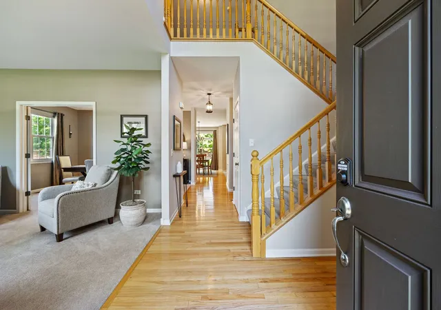 3rd image of 2815 Forest Creek Ln, Naperville, IL 60565 | MLS# 12733624