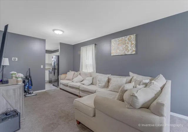 3rd image of 2031 Ridgemoor Dr, Plainfield, IL 60586 | MLS# 12733625