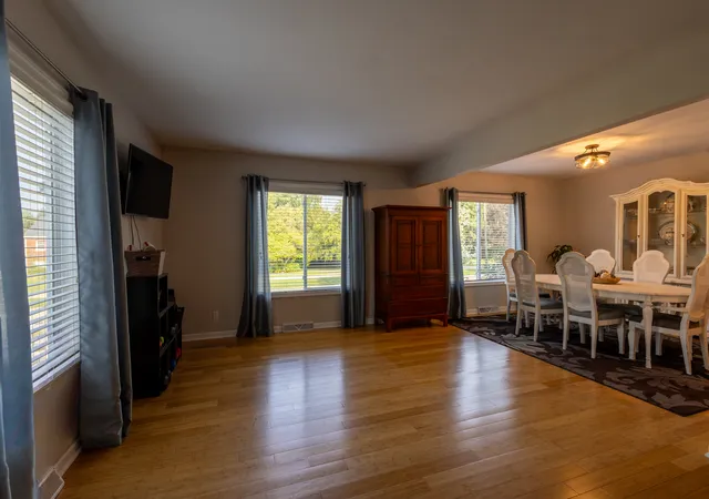 Photo 2 of Single family home for sale at 1122 S Benson Blvd, Freeport, IL 61032 | MLS# 12733639 | Listing updated on 2026-08-18