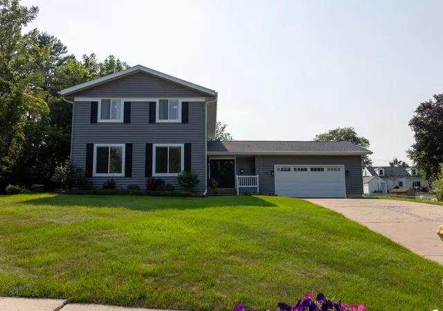 Photo 41 of Single family home for sale at 1122 S Benson Blvd, Freeport, IL 61032 | MLS# 12733639 | Listing updated on 2026-08-18