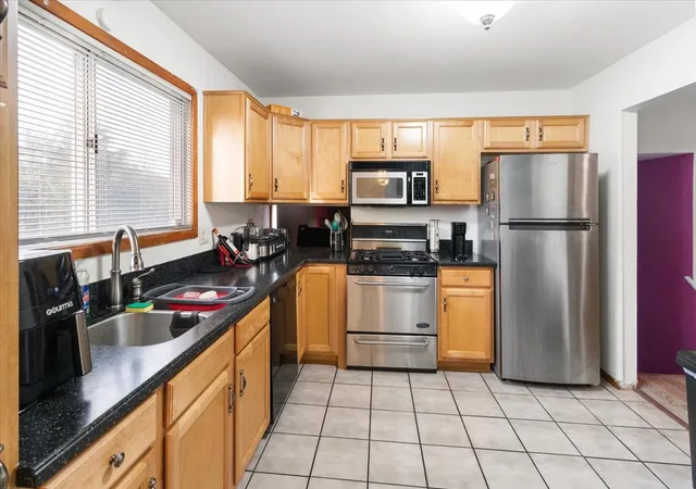 5th image of 5646 Fernwood Ct, Matteson, IL 60443 | MLS# 12733670