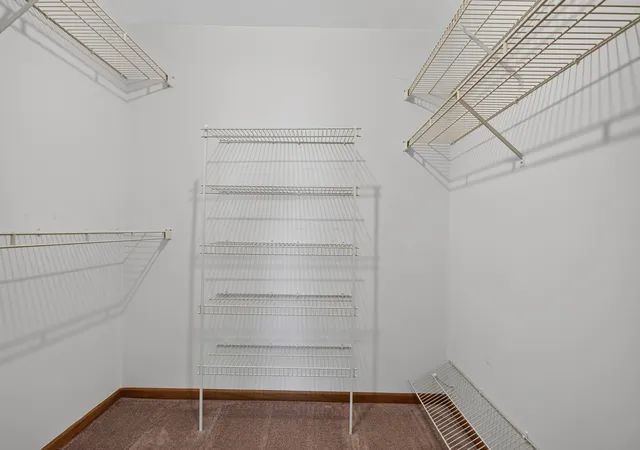Listing Photo 5 - Condo for sale in building located at 2789 Glasgow Ct, Schaumburg, IL 60194 - Unit #Z2