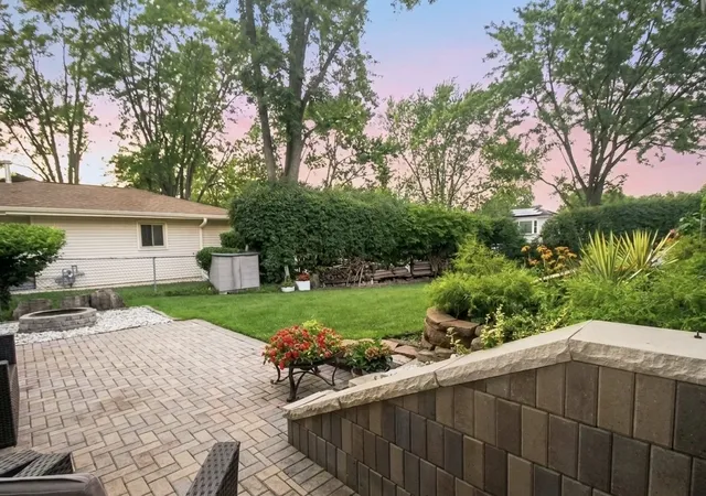 32nd image of 500 Redwood Ln, Schaumburg, IL 60193 | MLS# 12733676
