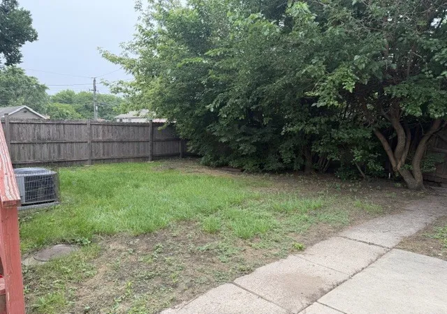 Photo 3 of Single family home for sale at 2918 W Farragut Ave, Chicago, IL 60625 | MLS# 12733691 | Listing updated on 2026-09-01