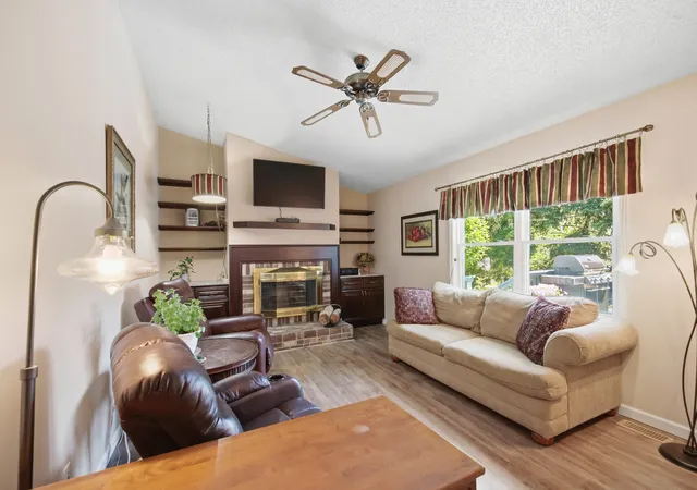 3rd image of 509 Tebay Pl, Schaumburg, IL 60194 | MLS# 12733729