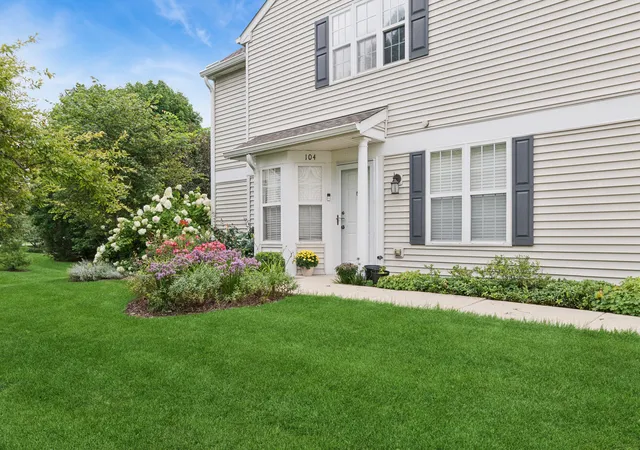 2nd image of 2911 Bartlett Ct #104, Naperville, IL 60564 | MLS# 12733732
