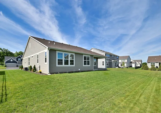 39th image of 1174 Larswood Ln, Crystal Lake, IL 60012 | MLS# 12733734