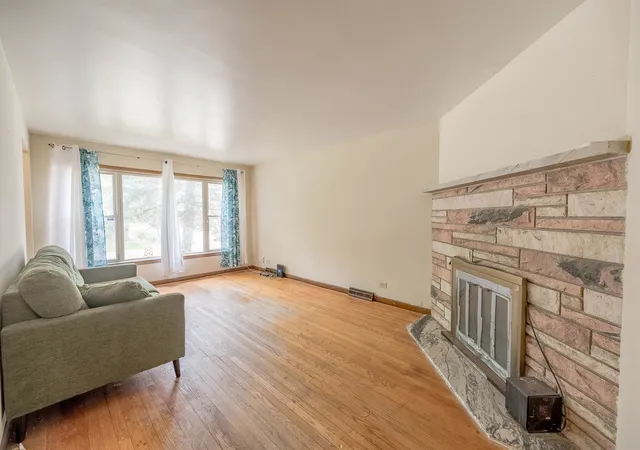 3rd image of 14446 Minerva Ave, Dolton, IL 60419 | MLS# 12733772