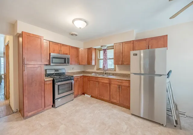 4th image of 14446 Minerva Ave, Dolton, IL 60419 | MLS# 12733772