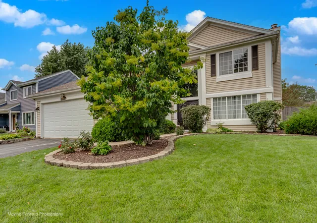 2nd image of 1301 Big Oak Trl, Aurora, IL 60506 | MLS# 12733819