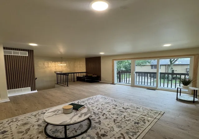 Photo 3 of Townhouse for sale at 328 Ottawa Dr, Bolingbrook, IL 60440 | MLS# 12733836 | Listing updated on 2026-09-29