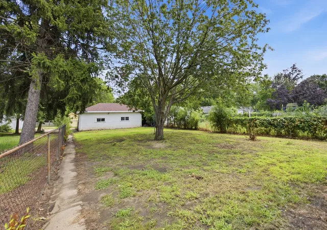 27th image of 2132 9th St, Rockford, IL 61104 | MLS# 12733877