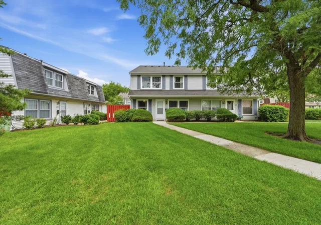 33rd image of 1784 Queensbury Cir #5714, Hoffman Estates, IL 60169 | MLS# 12733895