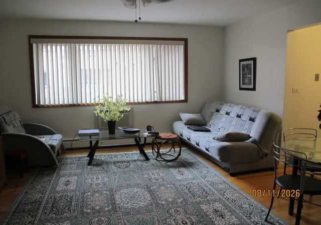 4th image of 426 W Barry Ave, Chicago, IL 60657